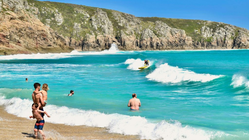 surfing in cornwall 