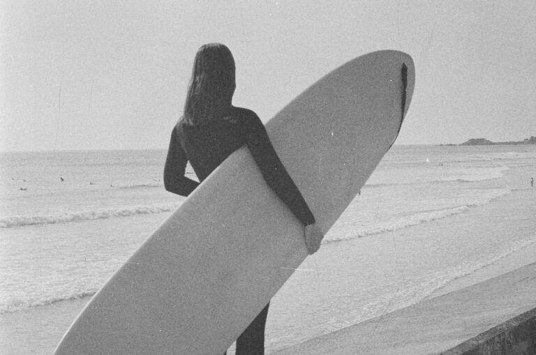 Eleanor Grace: Surf Photographer