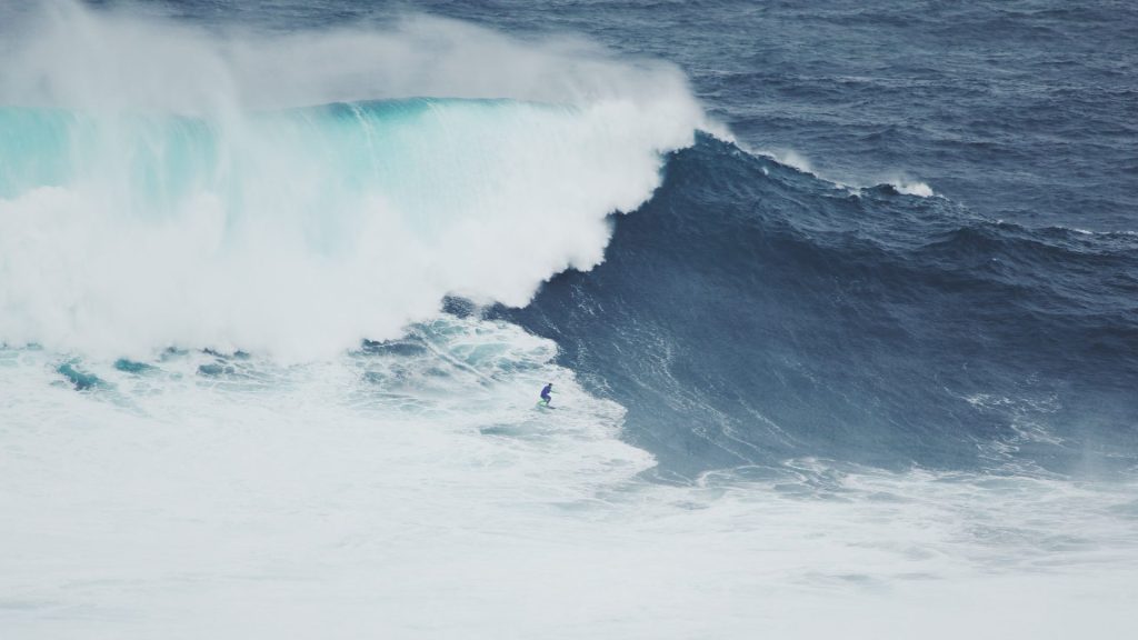 Biggest Waves In The World 1