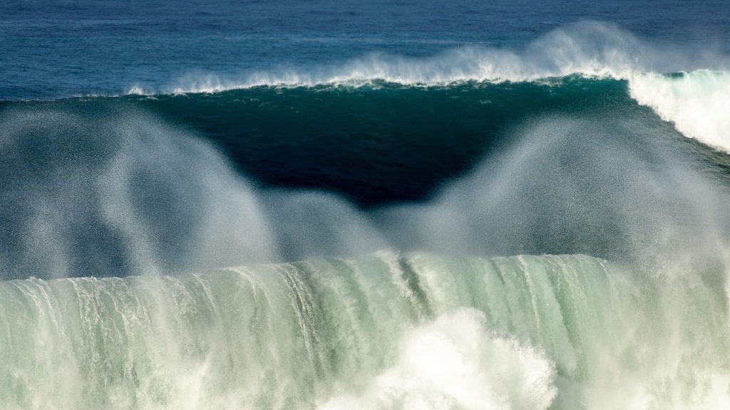 Biggest Waves In The World 5