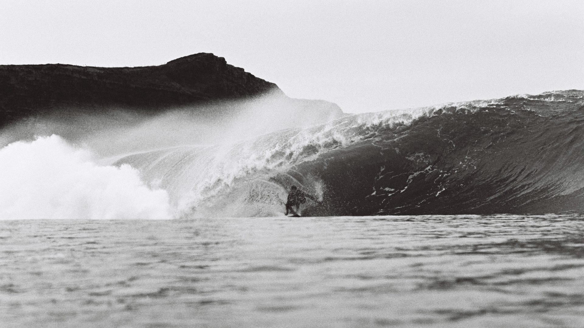 Derw Fineron Surf Photographer